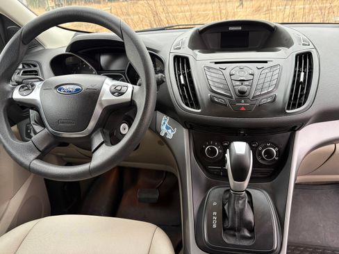 Used 2016 Ford Escape SE image 13