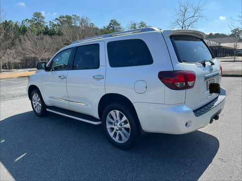Used 2019 Toyota Sequoia Platinum image 6
