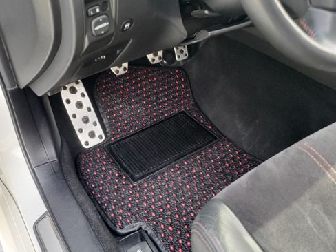 Used 2010 Subaru Impreza WRX STI image 18