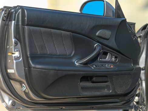 Used 2004 Honda S2000 image 18