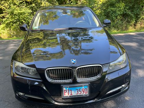 Used 2011 BMW 335i xDrive Sedan AWD/4WD image 1