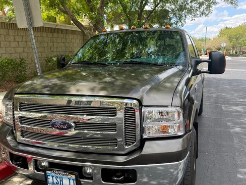 Used 2006 Ford F250 Lariat AWD/4WD image 5