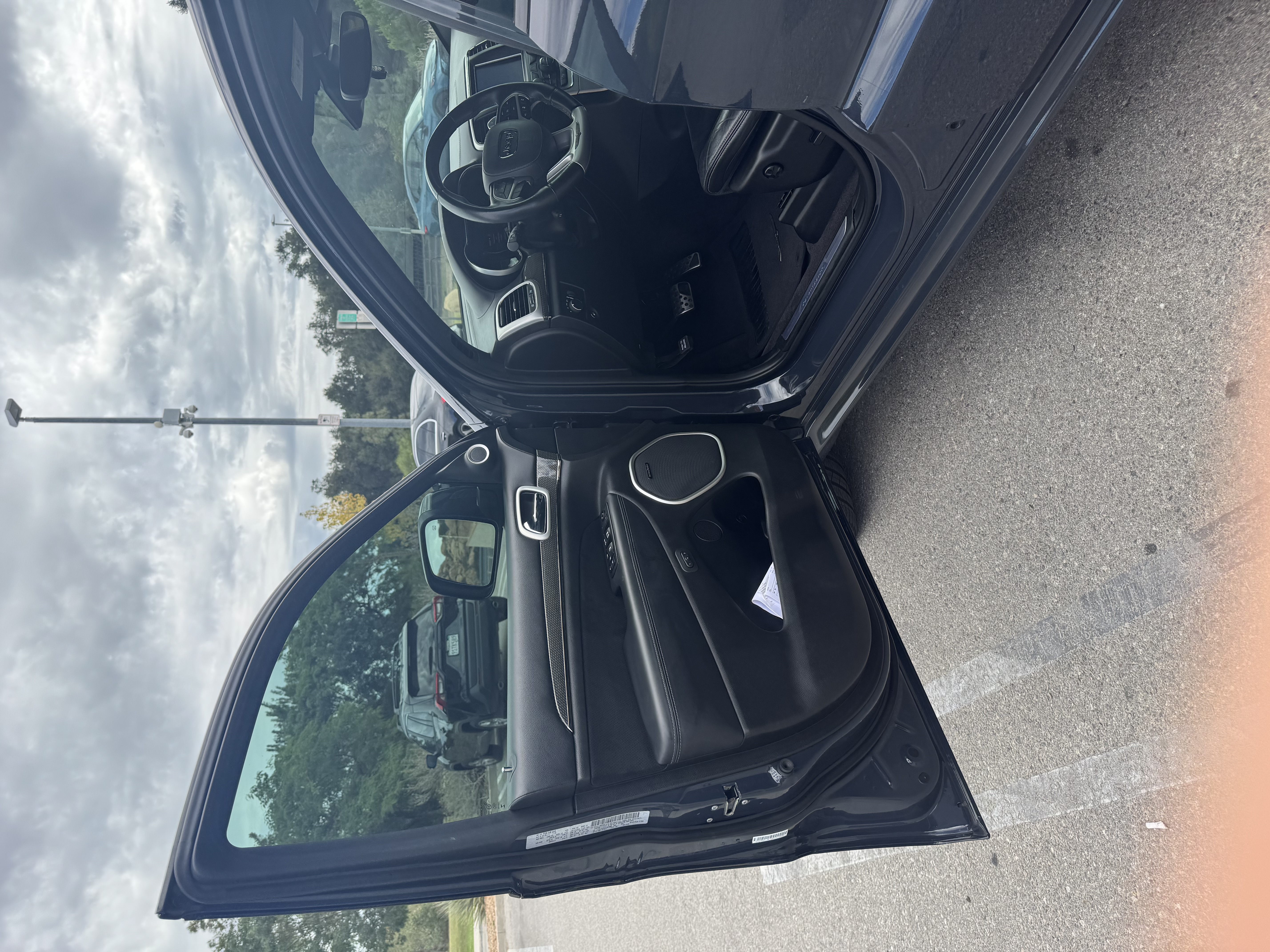 Used 2018 Jeep Grand Cherokee Trackhawk w/ Trailer Tow Group IV AWD/4WD image 9