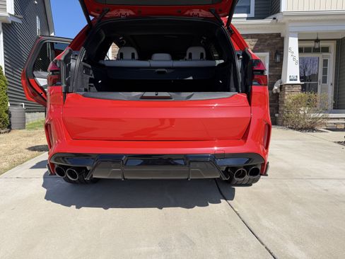 Used 2024 BMW X5 M Competition image 8