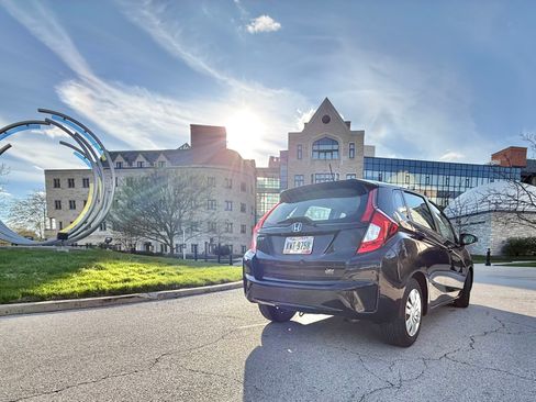 Used 2015 Honda Fit LX image 4