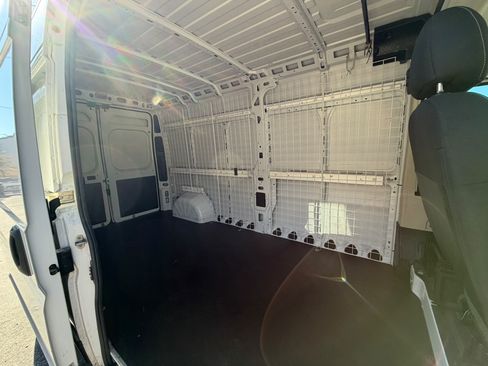 Used 2016 RAM ProMaster 2500 w/ Cargo Convenience Group image 11