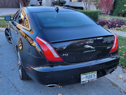 Used 2016 Jaguar XJ Supercharged image 6