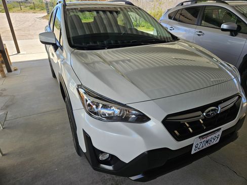 Used 2021 Subaru Crosstrek 2.0i Premium image 4
