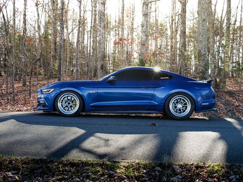 Used 2017 Ford Mustang GT Premium w/ Equipment Group 401A image 13