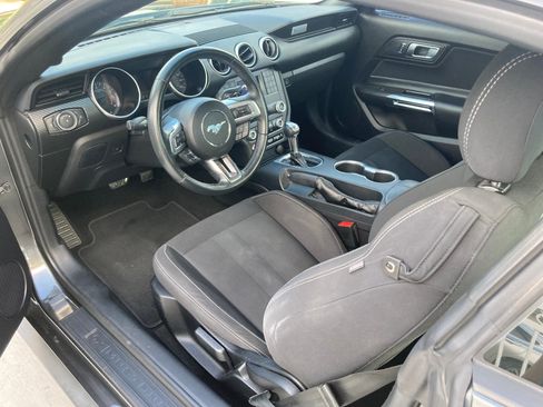Used 2019 Ford Mustang Coupe RWD image 12