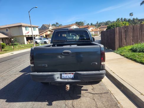 Used 2007 Ford F250 XLT image 5
