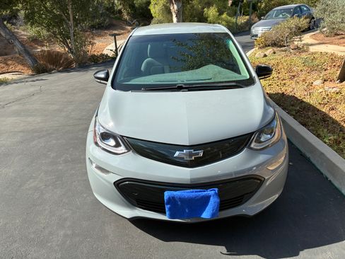 Used 2019 Chevrolet Bolt LT FWD image 7