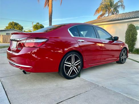 Used 2017 Honda Accord Sport Special Edition image 6