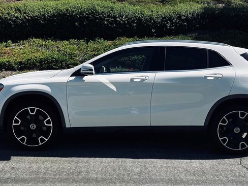 Used 2020 Mercedes-Benz GLA 250 image 2