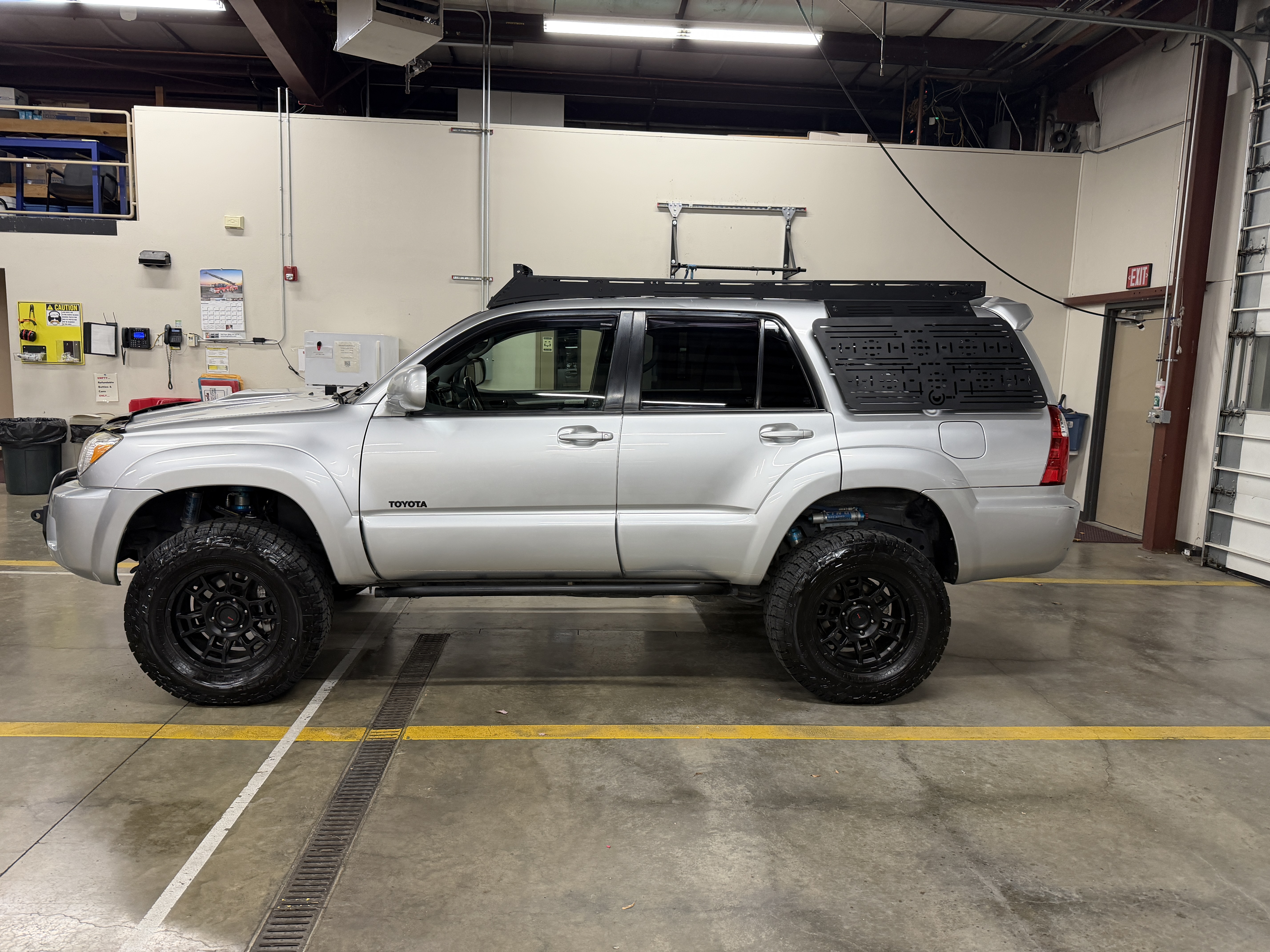 Used 2008 Toyota 4Runner Sport AWD/4WD image 2