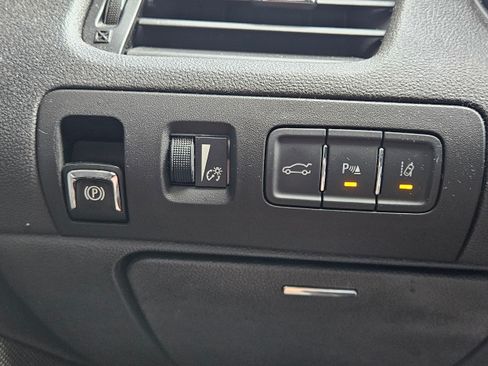 Used 2015 Chevrolet Impala LTZ image 15