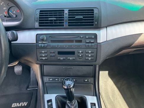Used 2005 BMW 325Ci Convertible RWD image 19