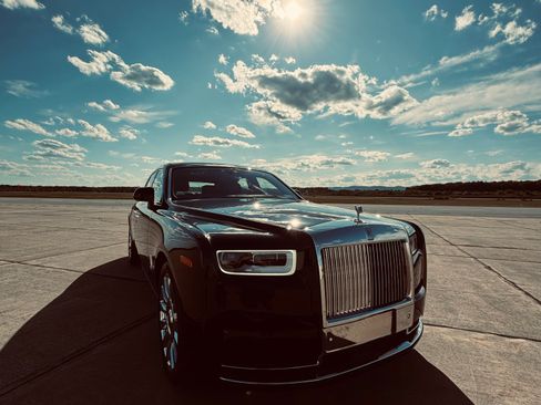 Used 2022 Rolls-Royce Phantom Sedan w/ The Phantom Package image 1