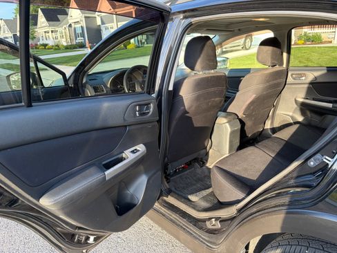 Used 2015 Subaru Crosstrek 2.0i Premium w/ Moonroof Package AWD/4WD image 16