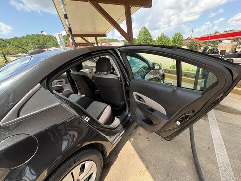 Used 2016 Chevrolet Cruze LS FWD image 19