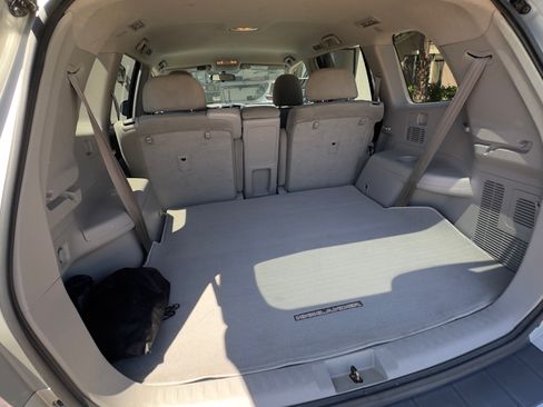 Used 2013 Toyota Highlander Plus image 8