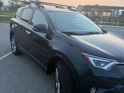 Used 2017 Toyota RAV4 Platinum FWD image 2