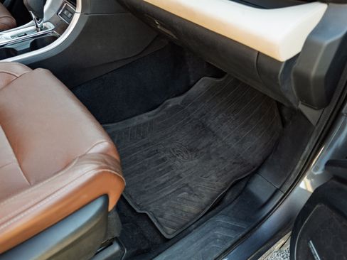 Used 2021 Subaru Ascent Touring w/ Popular Package #2 image 24