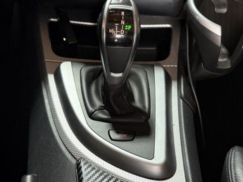 Used 2011 BMW 135i Convertible image 21