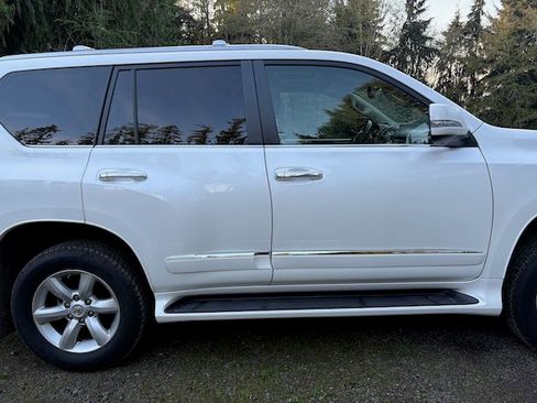 Used 2015 Lexus GX 460 image 5