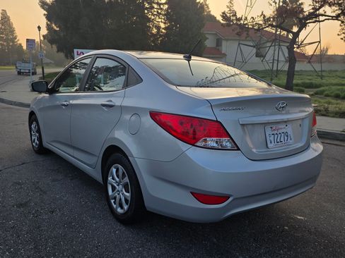 Used 2013 Hyundai Accent GLS image 5
