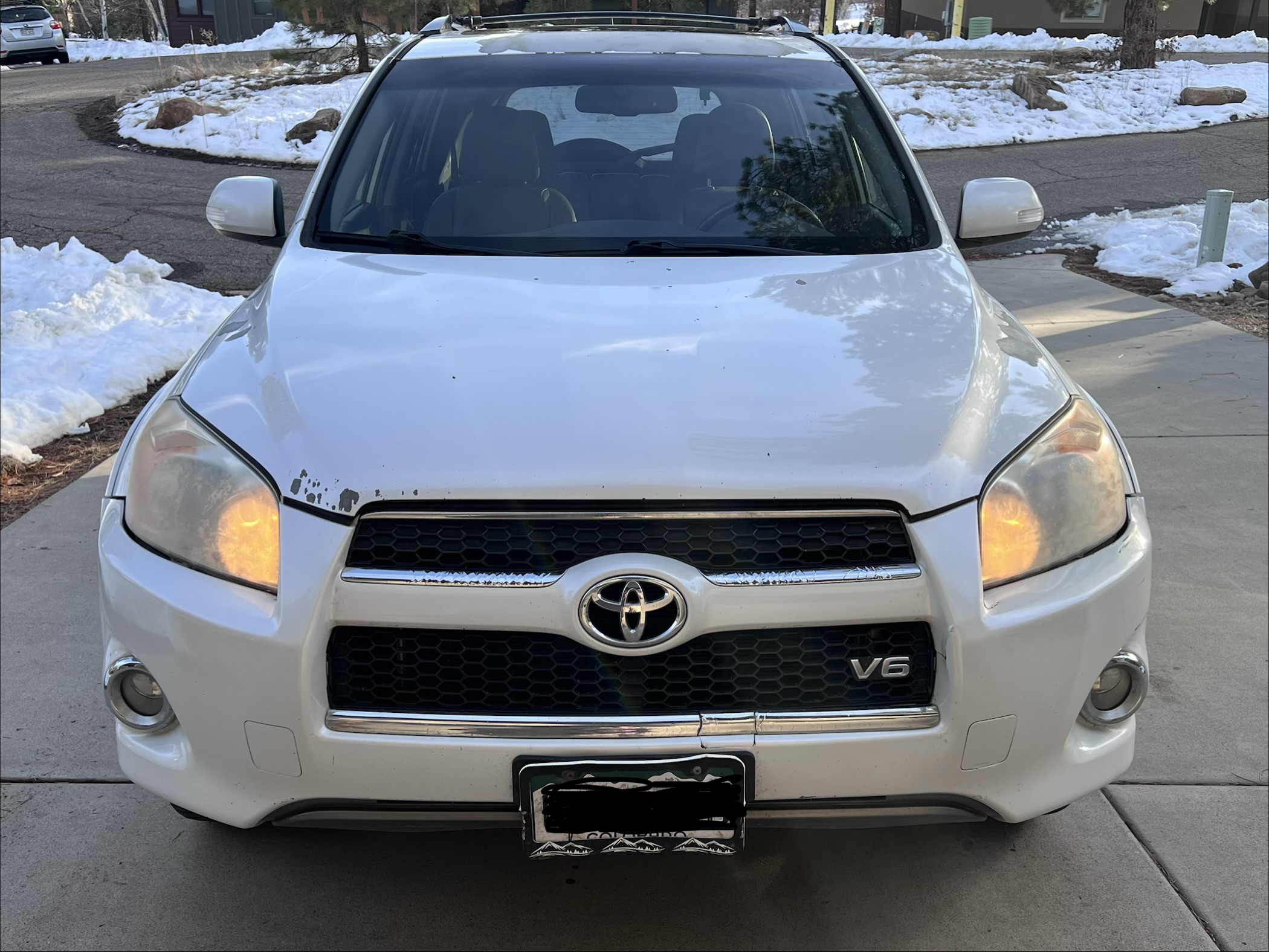 Used 2012 Toyota RAV4 Limited w/ Navigation Value Pkg AWD/4WD image 4
