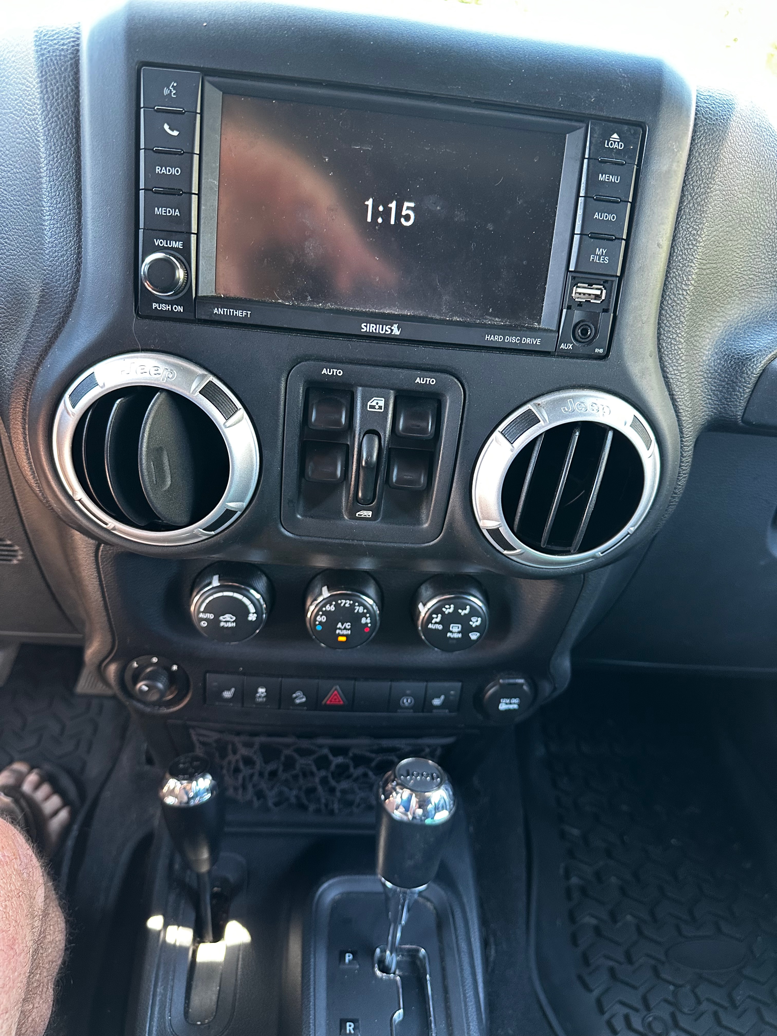 Used 2015 Jeep Wrangler Unlimited Sahara w/ Dual Top Group AWD/4WD image 11