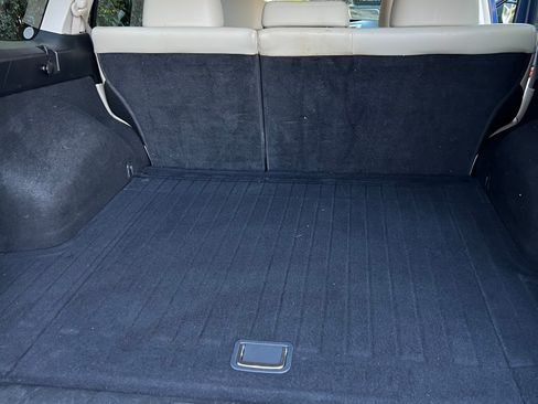 Used 2011 Subaru Outback 2.5i Limited w/ PWR Moonroof Pkg image 20