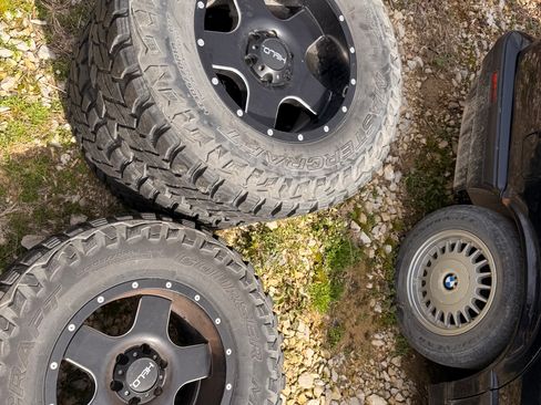 Used 2010 Ford F150 XLT image 12