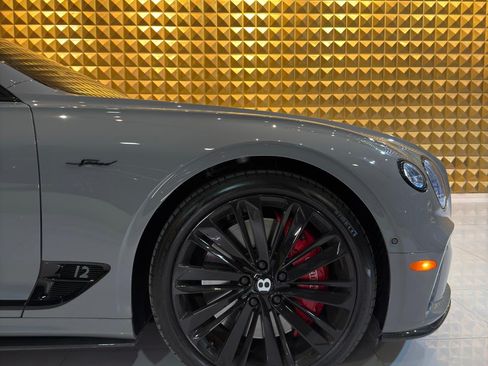 Used 2023 Bentley Continental GT Speed image 8