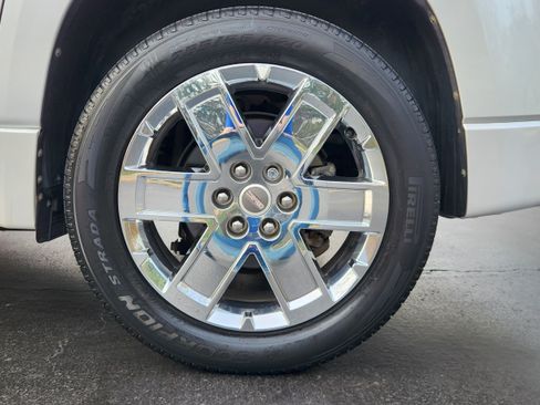 Used 2016 GMC Acadia Denali image 25