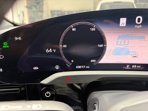 Used 2021 Porsche Taycan Sedan 4D image 30