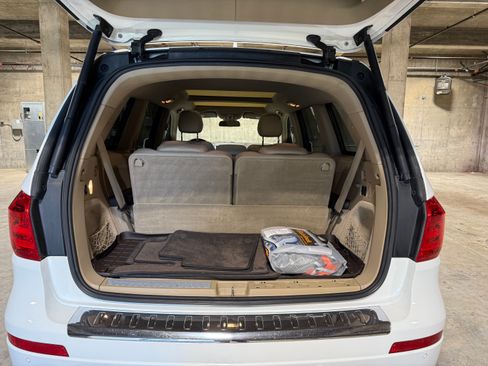 Used 2016 Mercedes-Benz GL 450 4MATIC image 15