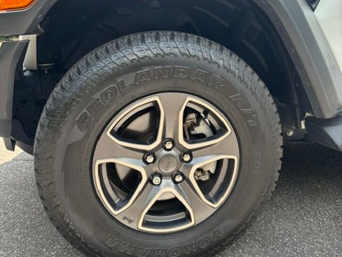 Used 2019 Jeep Wrangler Unlimited Sport S AWD/4WD image 15