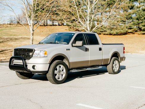 Used 2006 Ford F150 Lariat image 1