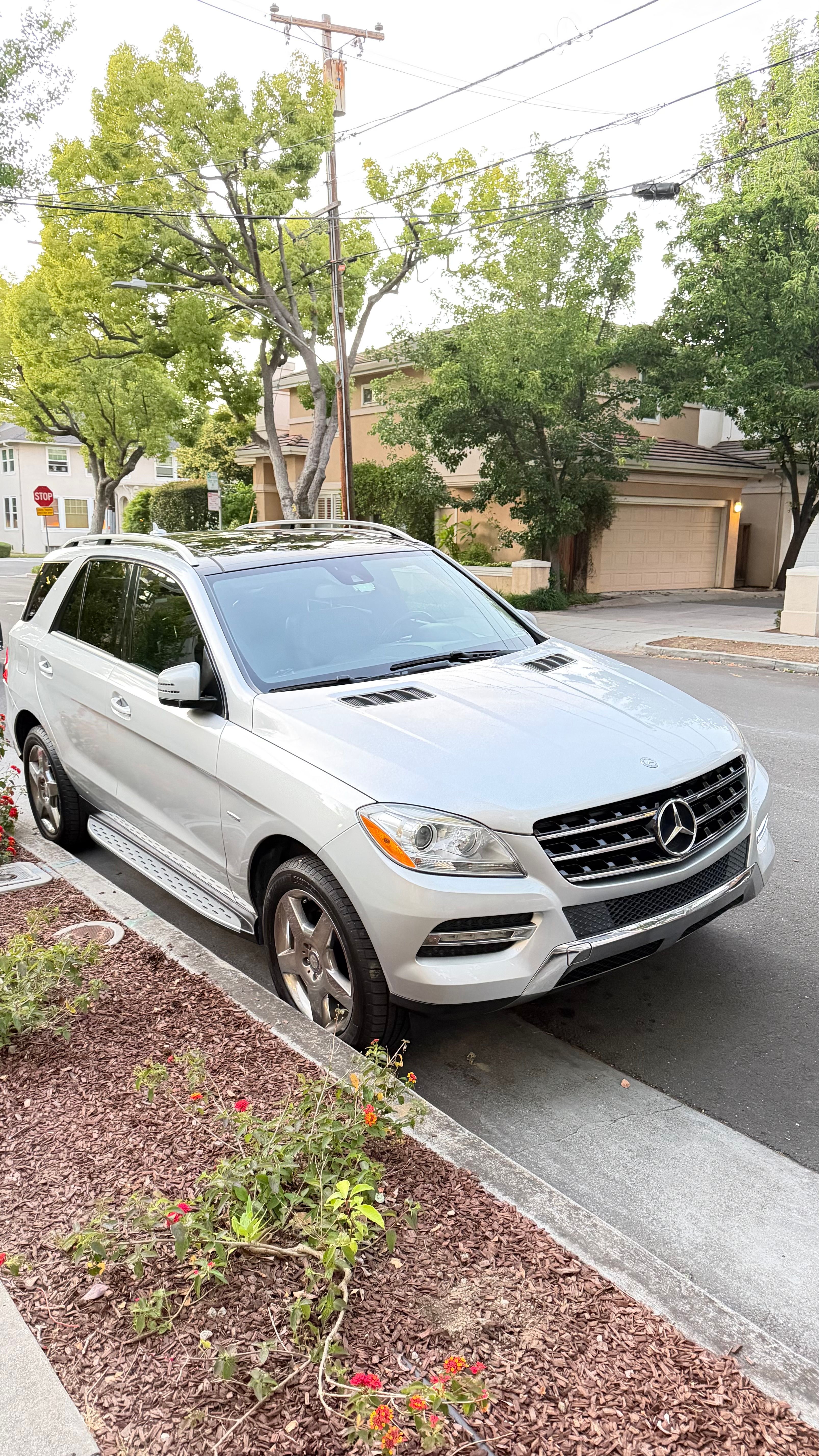Used 2012 Mercedes-Benz ML 350 4MATIC image 1