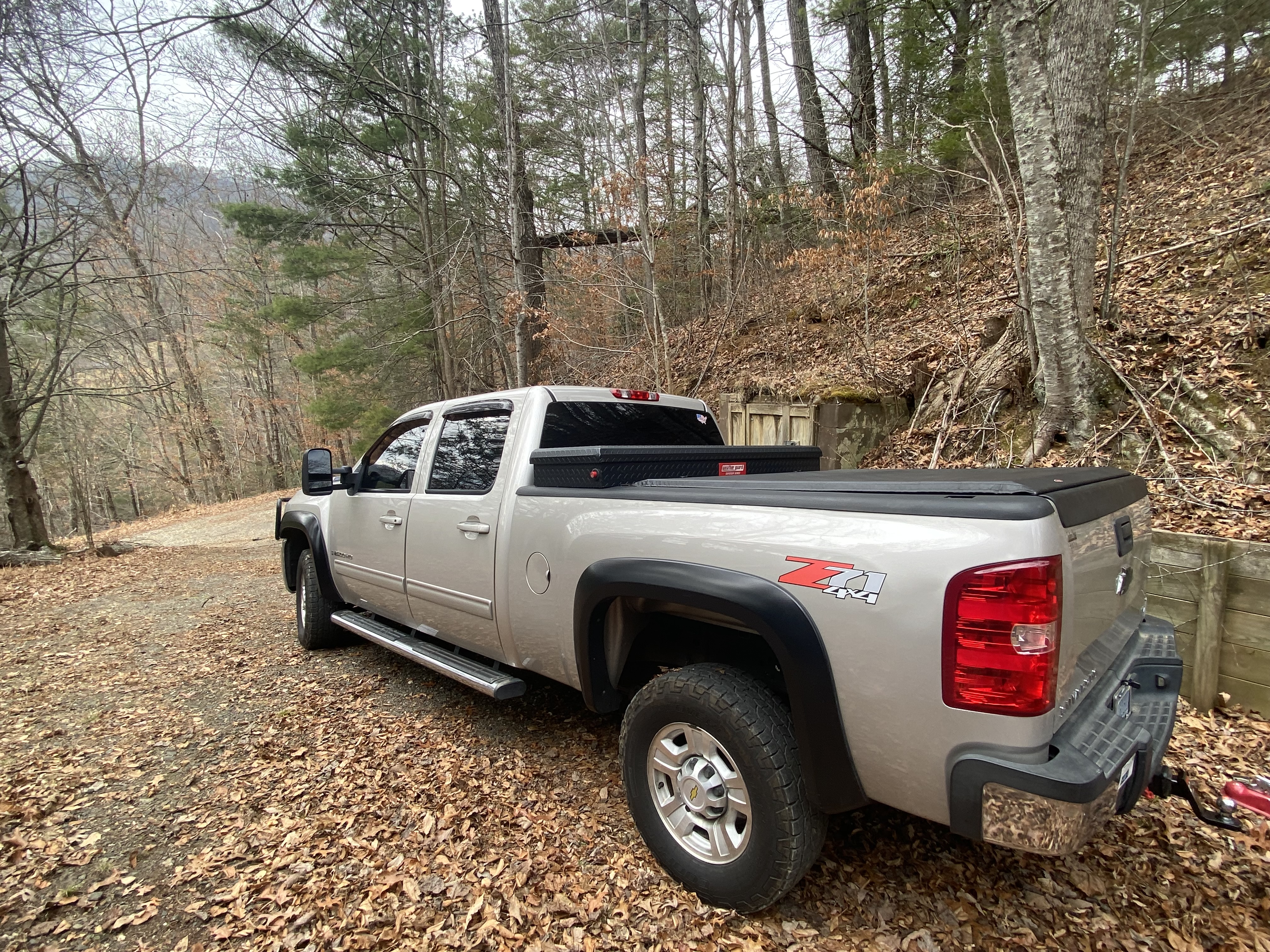 Used 2009 Chevrolet Silverado 2500 LTZ w/ Suspension Package, Off-Road AWD/4WD image 4