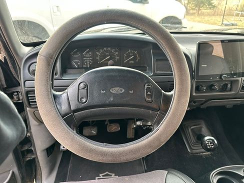 Used 1996 Ford F250 2WD Crew Cab image 10