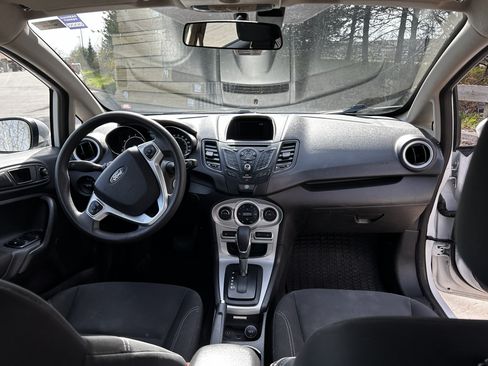 Used 2018 Ford Fiesta SE w/ Cold Weather Package FWD image 11