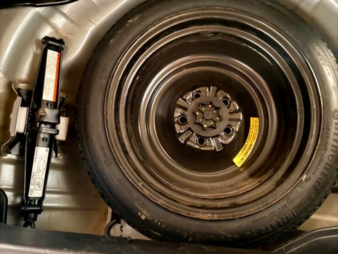 Used 2007 Mitsubishi Eclipse SE image 13