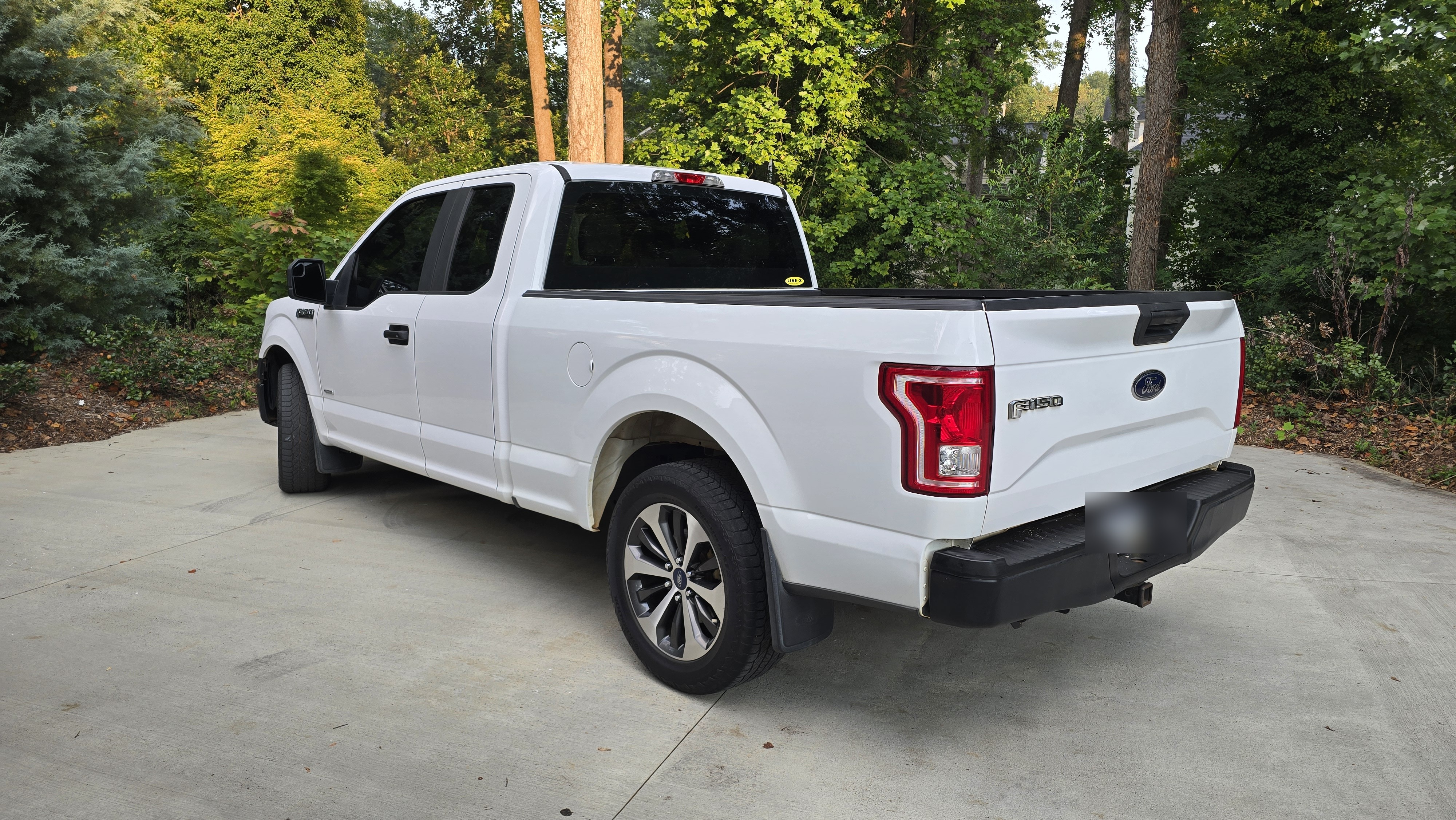 Used 2015 Ford F150 XL w/ Equipment Group 101A Mid RWD image 9