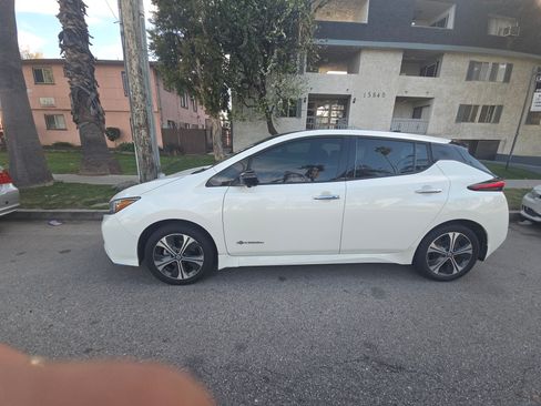 Used 2019 Nissan Leaf SL Plus w/ Protection Package image 8