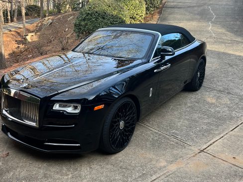 Used 2016 Rolls-Royce Dawn image 8