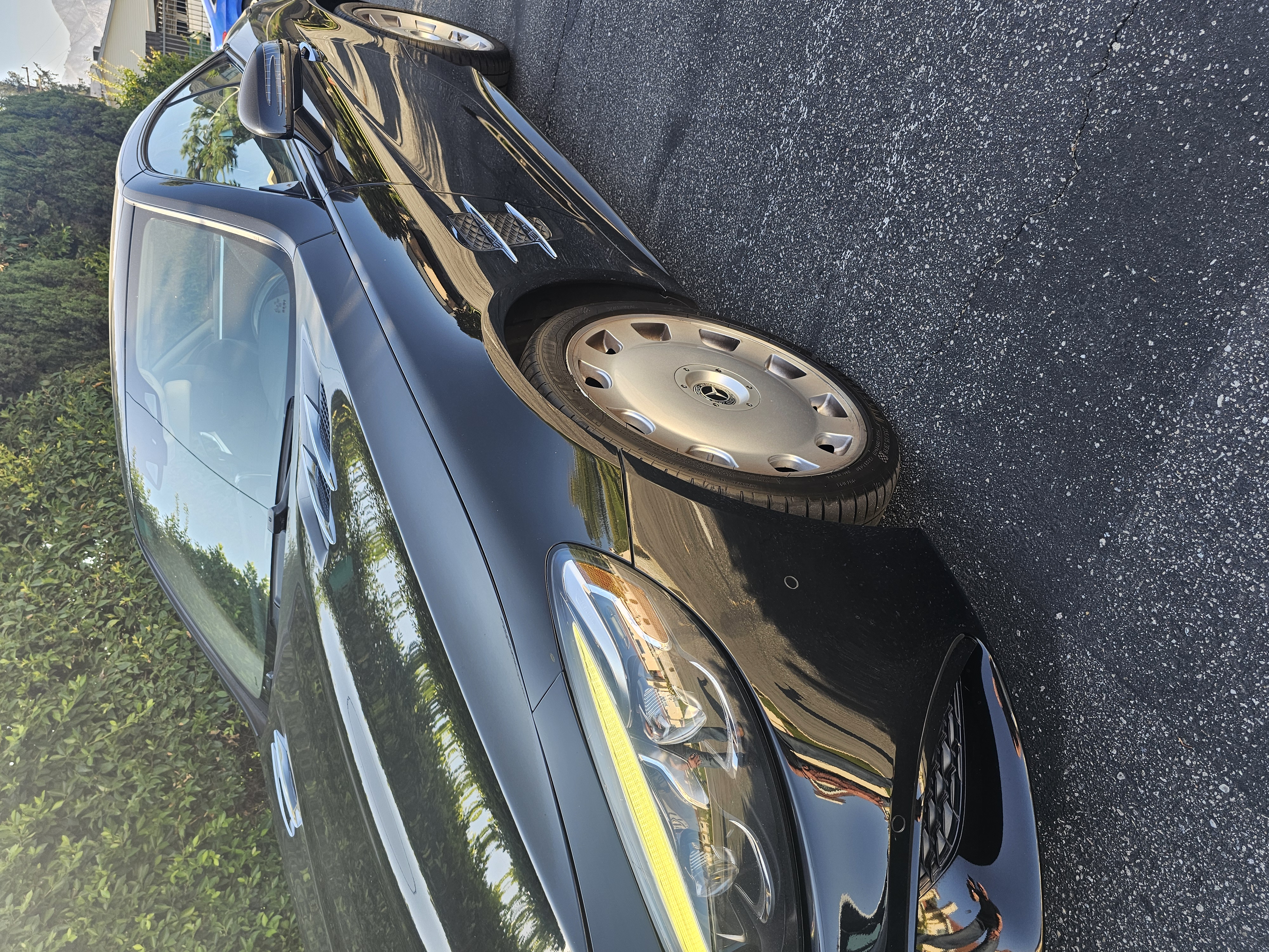 Used 2019 Mercedes-Benz SL 550 image 2