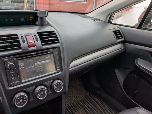 Used 2014 Subaru Impreza 2.0i Sport Limited image 5